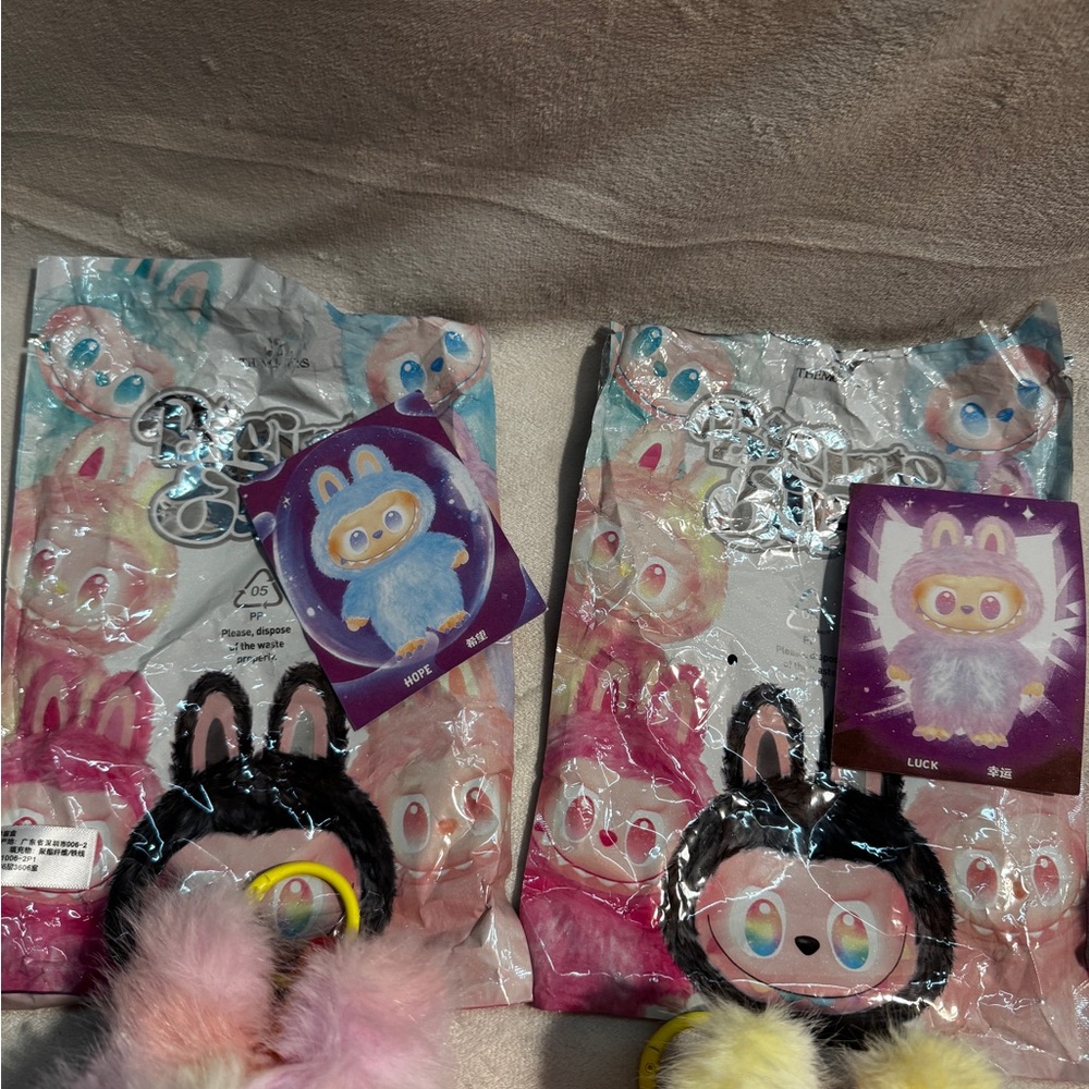 Colorful Plush Monster Keychains (Lafufu) - Picture 7 of 7